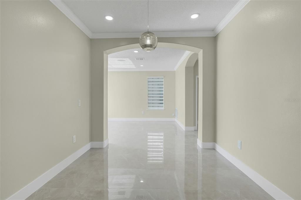 For Rent: $2,600 (3 beds, 2 baths, 1423 Square Feet)