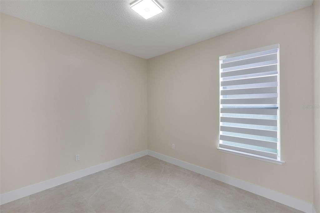 For Rent: $2,600 (3 beds, 2 baths, 1423 Square Feet)