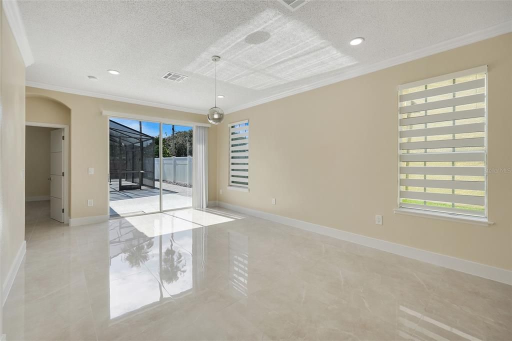 For Rent: $2,600 (3 beds, 2 baths, 1423 Square Feet)