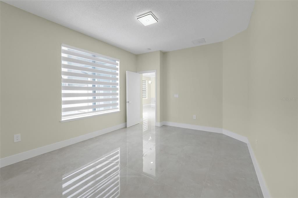 For Rent: $2,600 (3 beds, 2 baths, 1423 Square Feet)