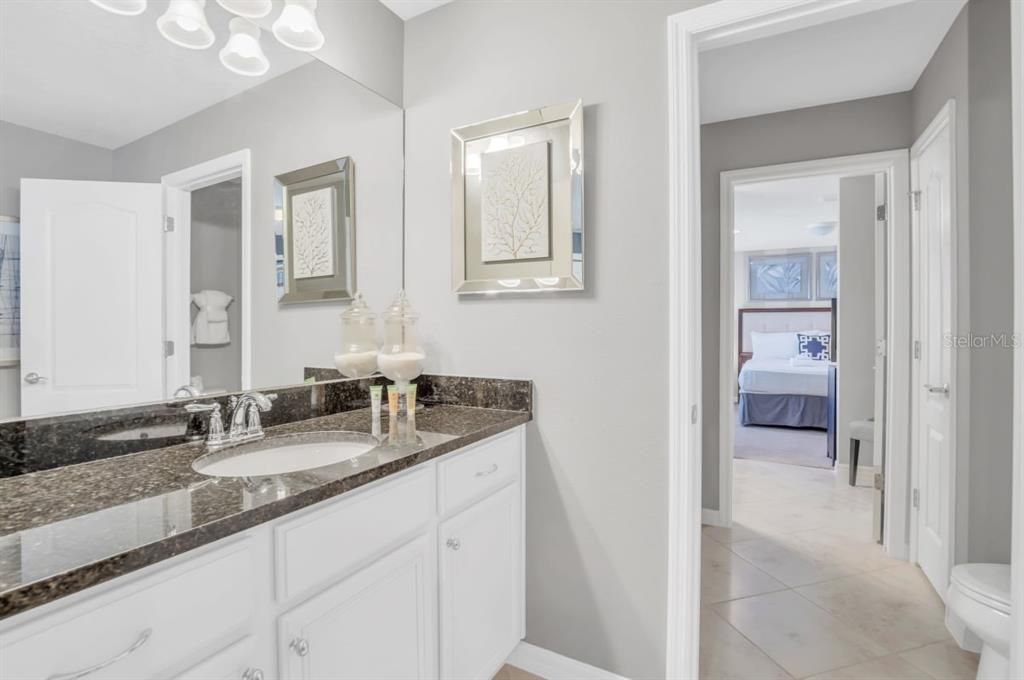 For Sale: $699,000 (8 beds, 6 baths, 4034 Square Feet)