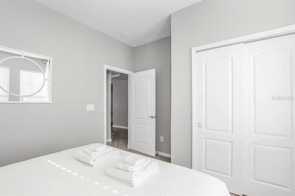For Sale: $699,000 (8 beds, 6 baths, 4034 Square Feet)