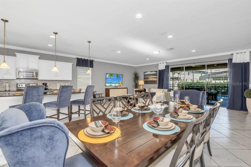 For Sale: $699,000 (8 beds, 6 baths, 4034 Square Feet)