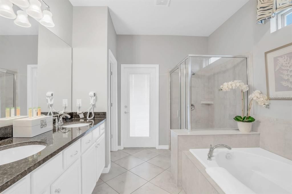 For Sale: $699,000 (8 beds, 6 baths, 4034 Square Feet)
