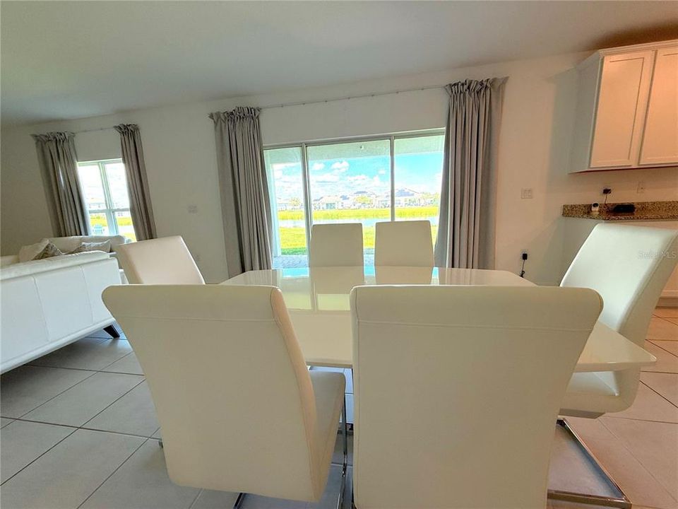For Rent: $2,700 (4 beds, 3 baths, 2852 Square Feet)