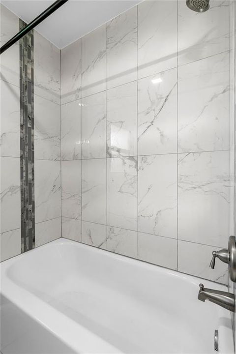 En Venta: $449,000 (3 camas, 2 baños, 1380 Pies cuadrados)