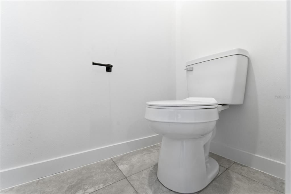 For Sale: $335,000 (4 beds, 3 baths, 1870 Square Feet)