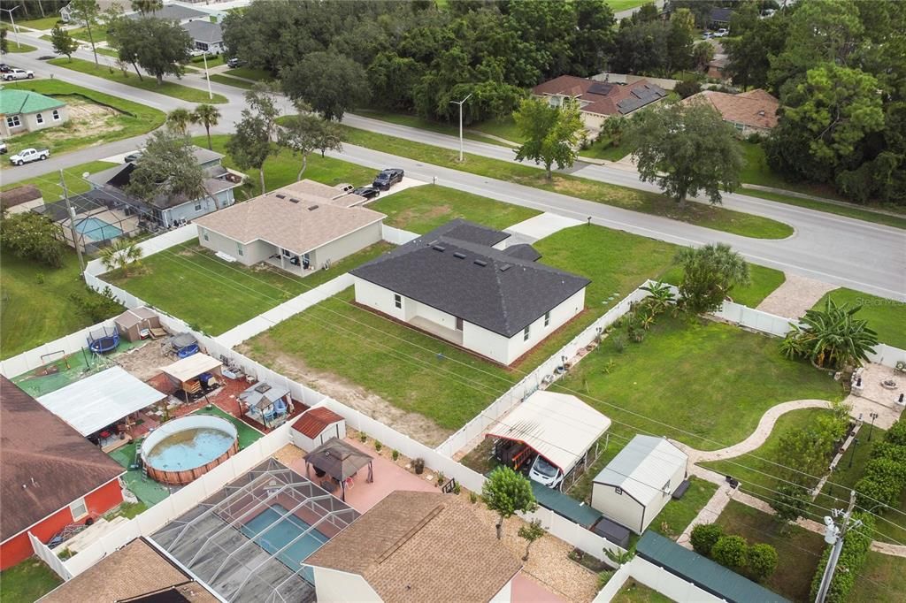 For Sale: $335,000 (4 beds, 3 baths, 1870 Square Feet)