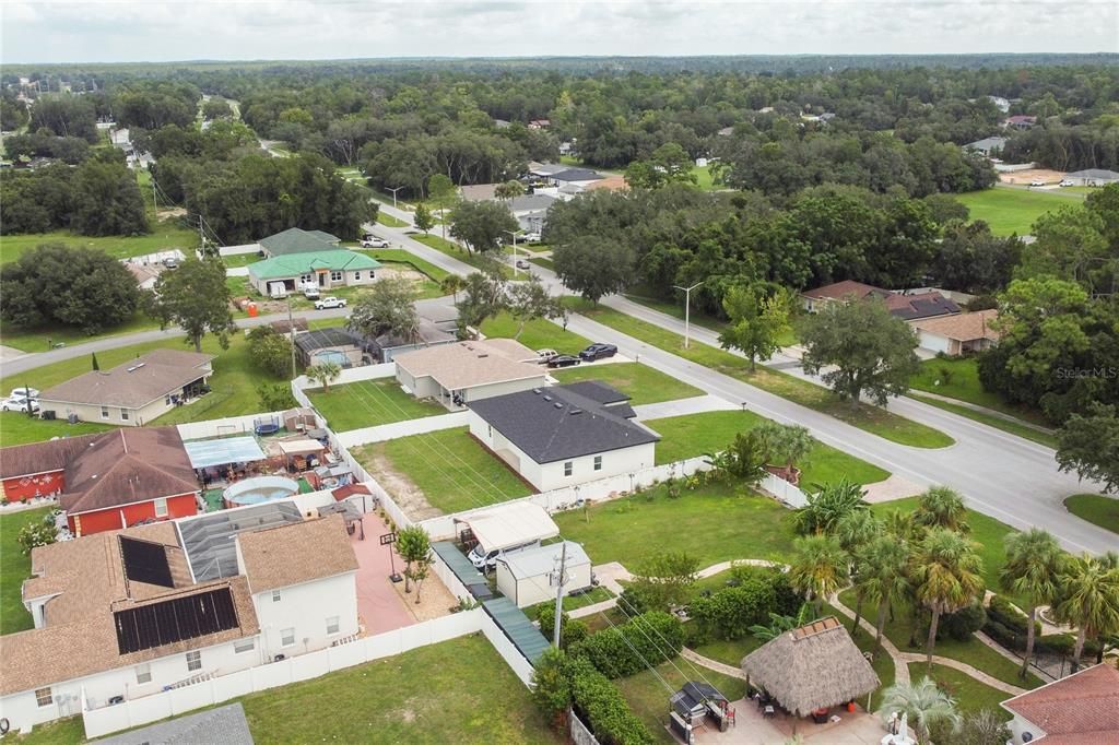 For Sale: $335,000 (4 beds, 3 baths, 1870 Square Feet)