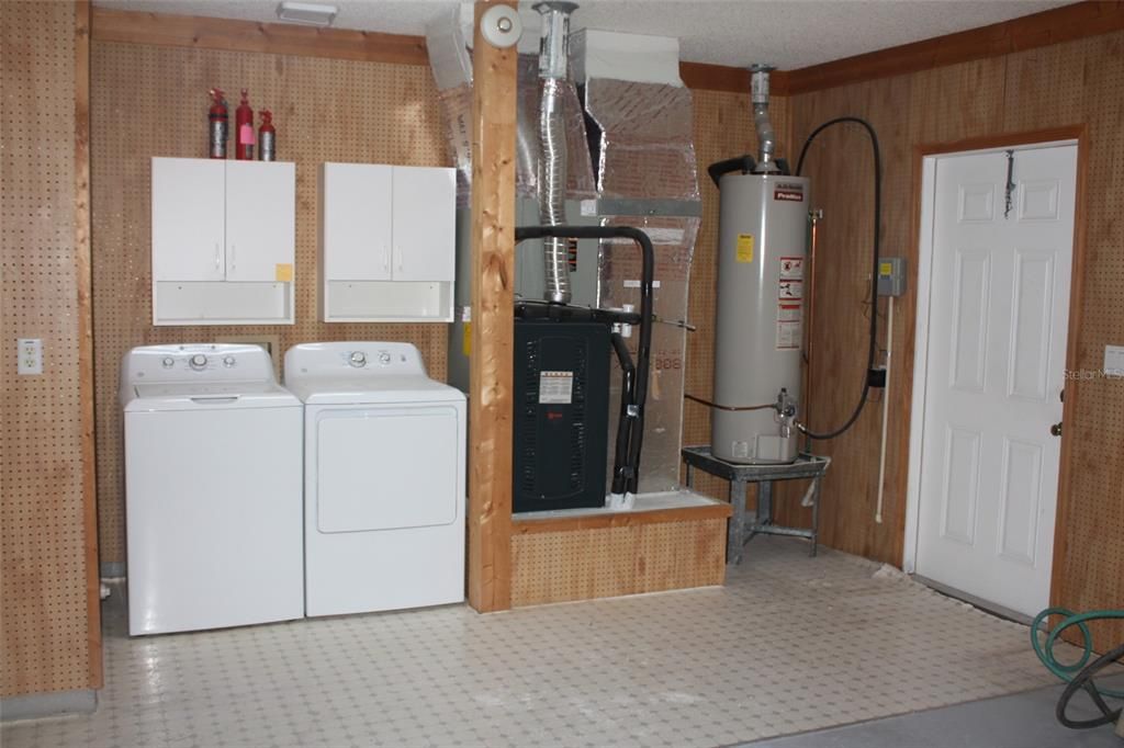 For Sale: $360,000 (3 beds, 2 baths, 2377 Square Feet)
