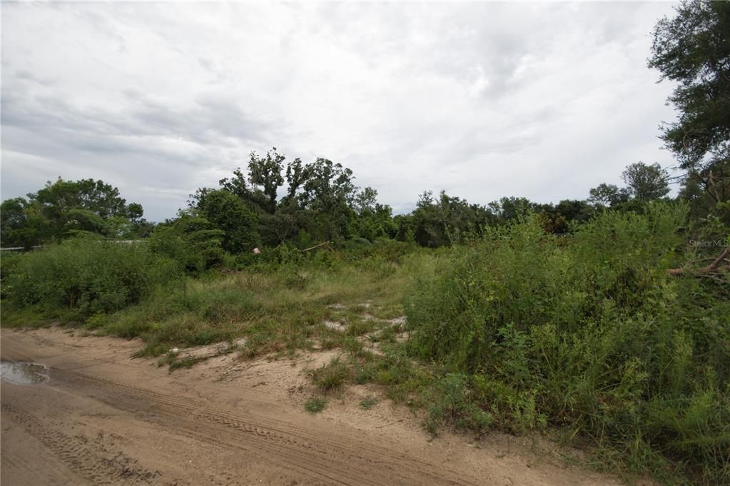待售: $14,000 (0.19 acres)