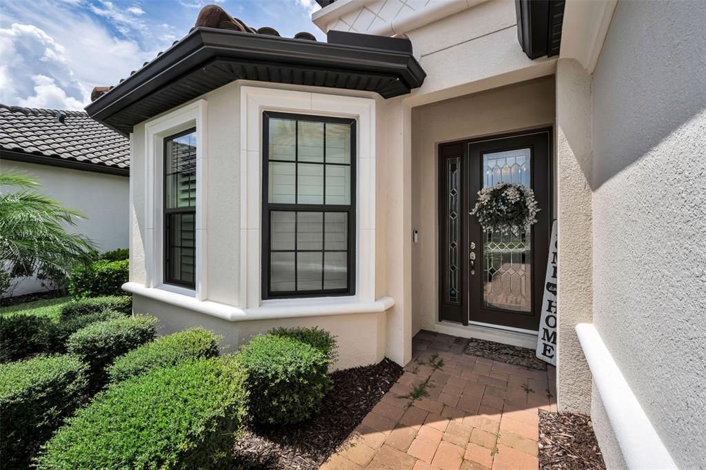 En Venta: $734,900 (3 camas, 2 baños, 2140 Pies cuadrados)