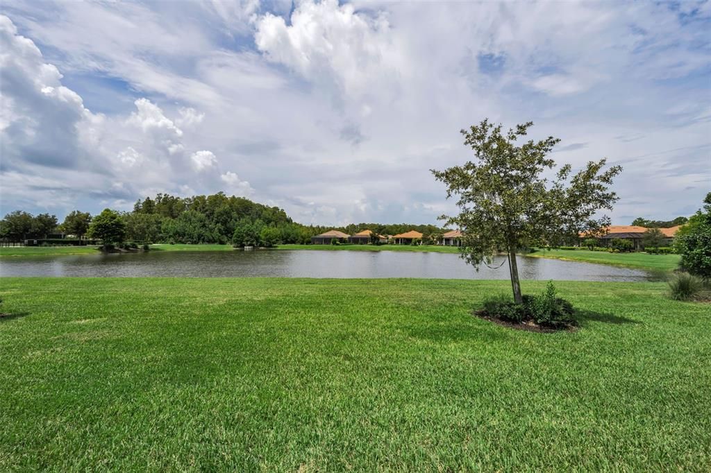 En Venta: $734,900 (3 camas, 2 baños, 2140 Pies cuadrados)