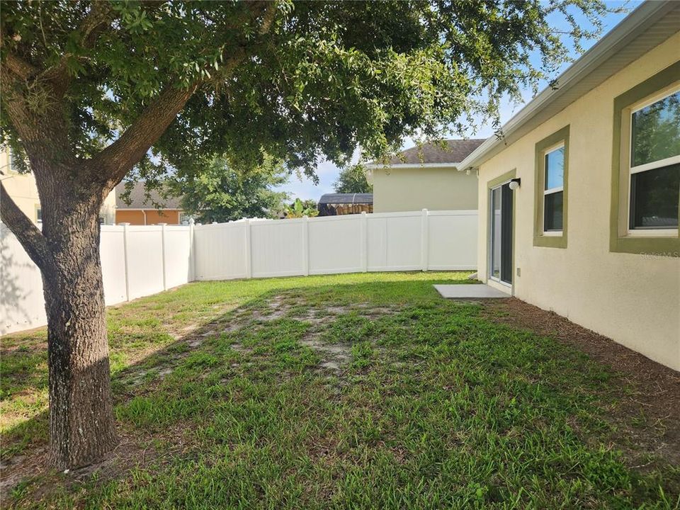For Rent: $1,750 (3 beds, 2 baths, 1430 Square Feet)