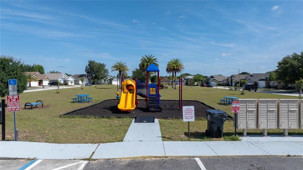 For Sale: $335,000 (3 beds, 2 baths, 1330 Square Feet)