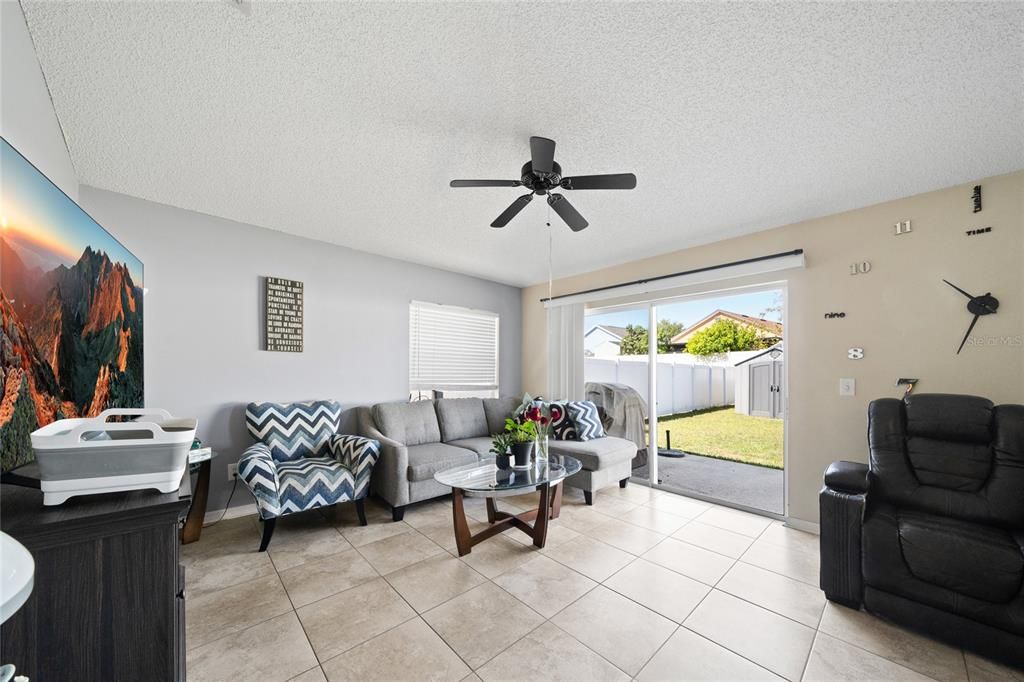 For Sale: $335,000 (3 beds, 2 baths, 1330 Square Feet)