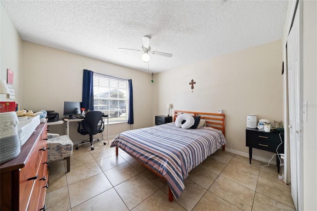 For Sale: $335,000 (3 beds, 2 baths, 1330 Square Feet)