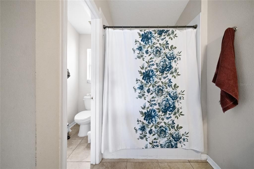 For Sale: $335,000 (3 beds, 2 baths, 1330 Square Feet)