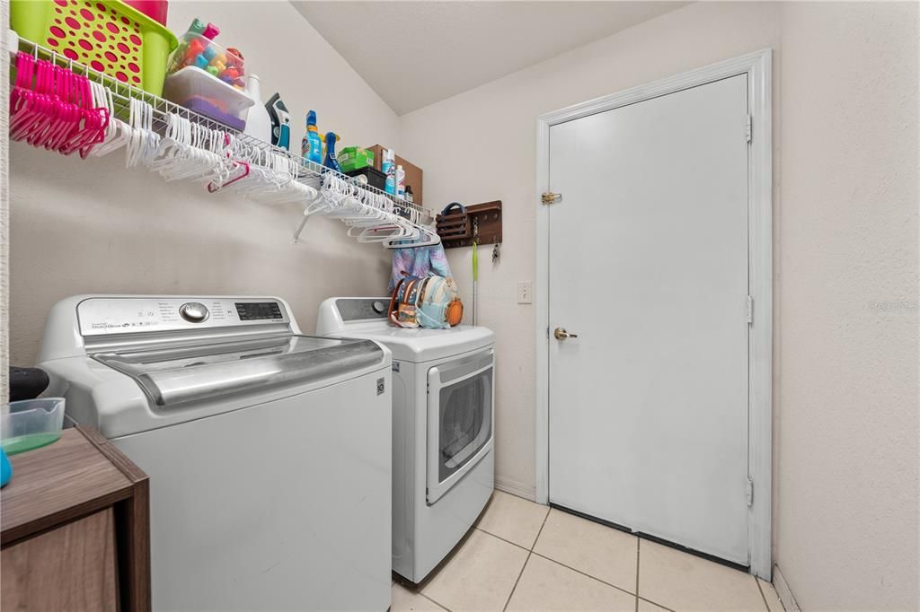 En Venta: $339,000 (3 camas, 2 baños, 1594 Pies cuadrados)