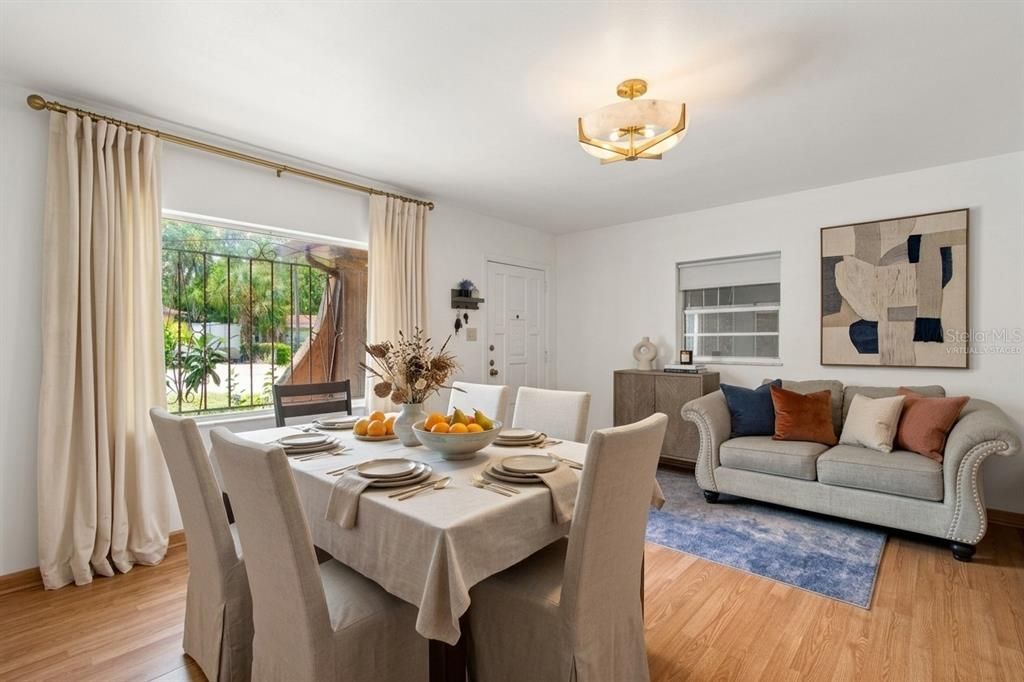 На продажу: $364,999 (4 спален, 2 ванн, 2027 Квадратных фут)