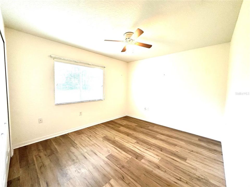 En Venta: $279,900 (3 camas, 2 baños, 1384 Pies cuadrados)