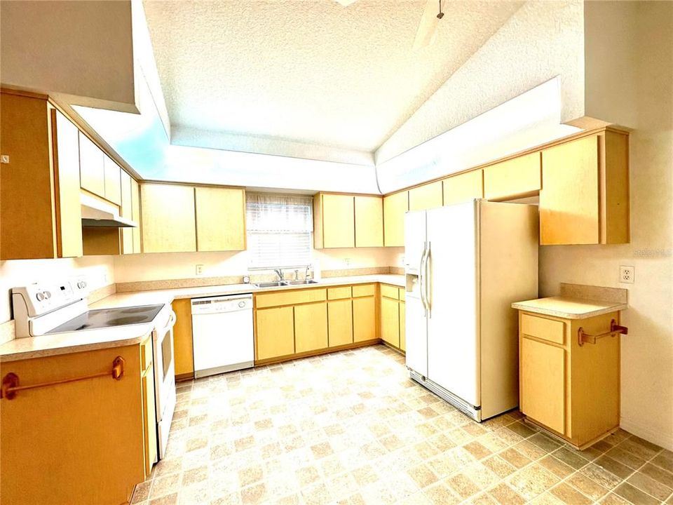 En Venta: $279,900 (3 camas, 2 baños, 1384 Pies cuadrados)