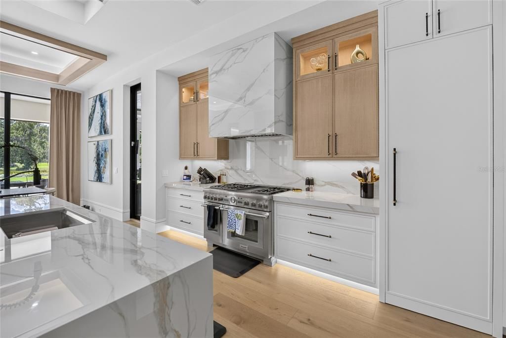 For Sale: $4,450,000 (4 beds, 4 baths, 5386 Square Feet)