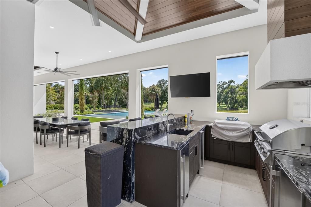 For Sale: $4,450,000 (4 beds, 4 baths, 5386 Square Feet)