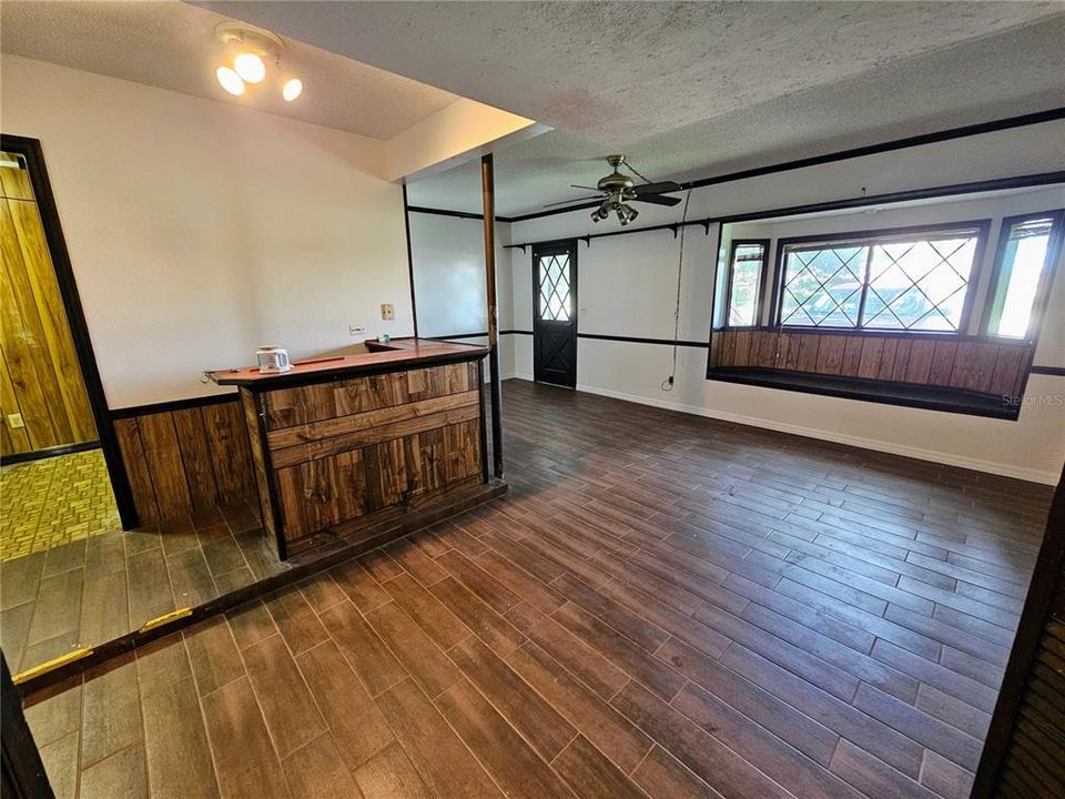 For Sale: $700,000 (4 beds, 3 baths, 3174 Square Feet)