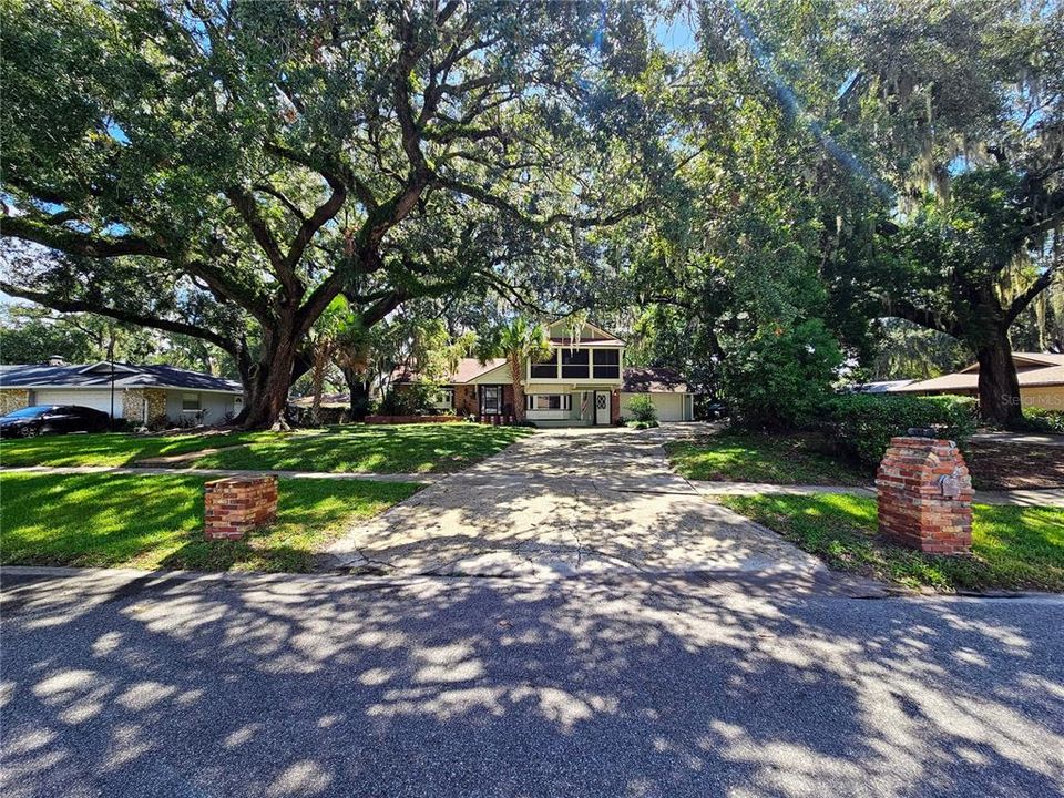 For Sale: $700,000 (4 beds, 3 baths, 3174 Square Feet)