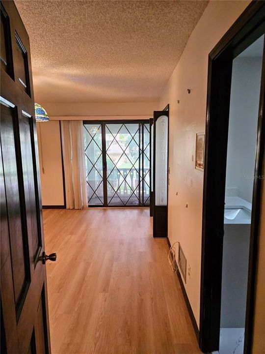 For Sale: $700,000 (4 beds, 3 baths, 3174 Square Feet)