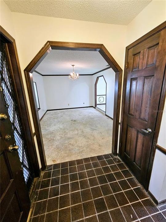 For Sale: $700,000 (4 beds, 3 baths, 3174 Square Feet)