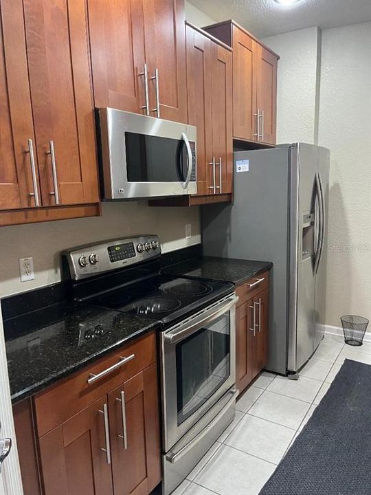 For Rent: $1,950 (3 beds, 2 baths, 1247 Square Feet)
