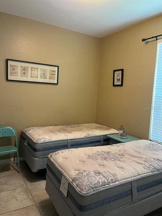 For Rent: $1,950 (3 beds, 2 baths, 1247 Square Feet)