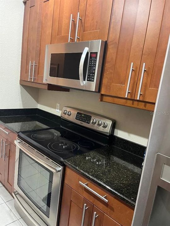 For Rent: $1,950 (3 beds, 2 baths, 1247 Square Feet)