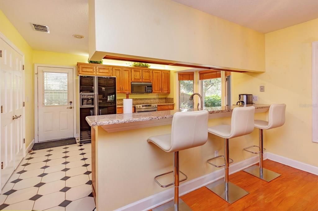 For Sale: $995,000 (3 beds, 2 baths, 2125 Square Feet)