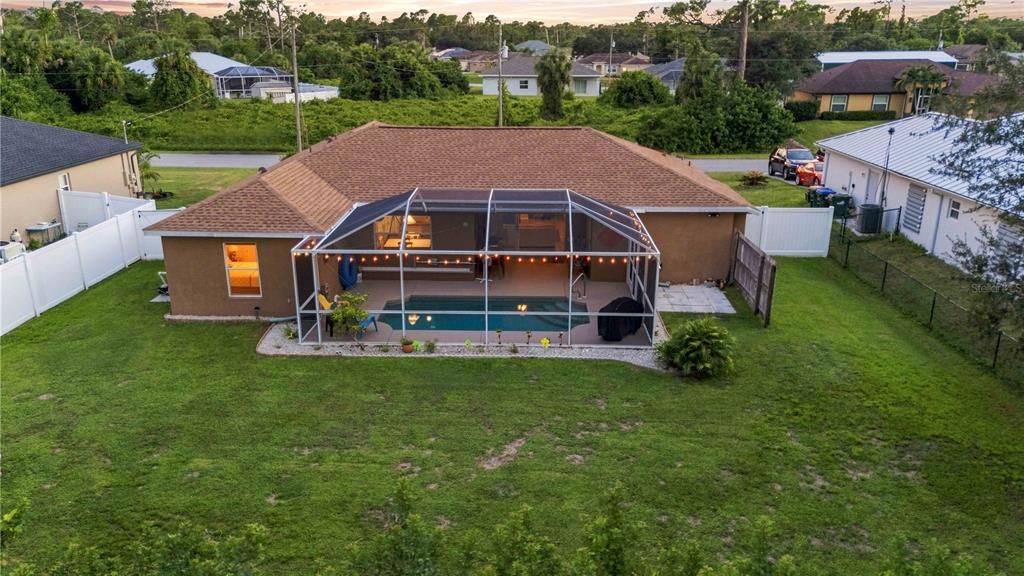 На продажу: $345,000 (3 спален, 2 ванн, 1576 Квадратных фут)