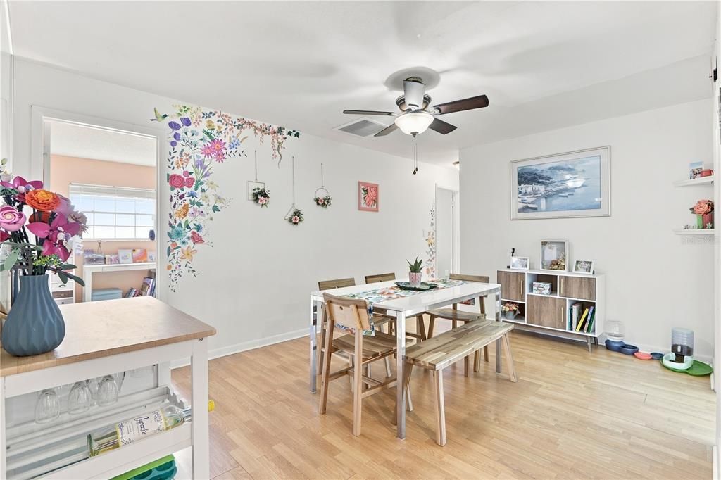 En Venta: $405,000 (3 camas, 2 baños, 1839 Pies cuadrados)