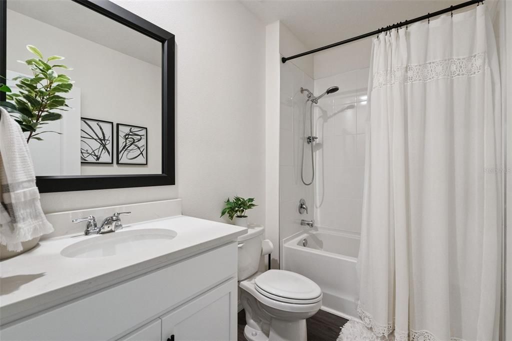 En Venta: $472,990 (4 camas, 2 baños, 1828 Pies cuadrados)