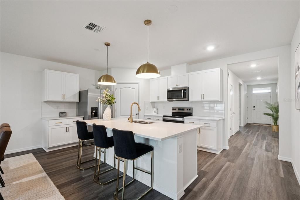 En Venta: $472,990 (4 camas, 2 baños, 1828 Pies cuadrados)