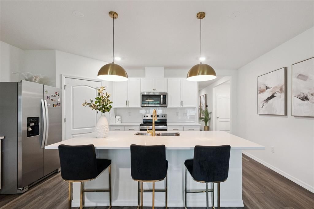 En Venta: $472,990 (4 camas, 2 baños, 1828 Pies cuadrados)