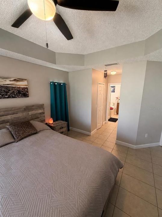En Venta: $484,900 (4 camas, 2 baños, 2298 Pies cuadrados)