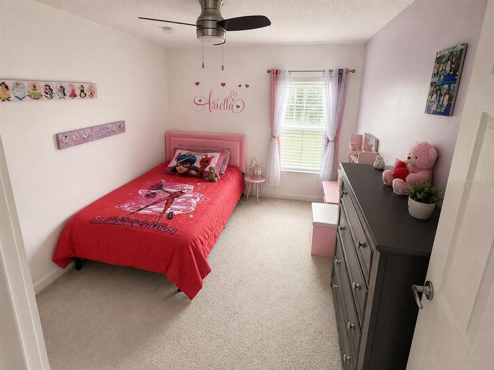 En Venta: $484,900 (4 camas, 2 baños, 2298 Pies cuadrados)