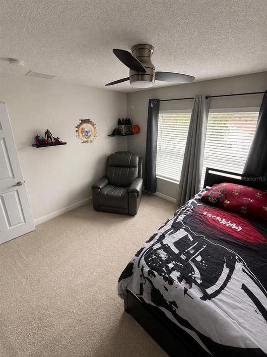 En Venta: $484,900 (4 camas, 2 baños, 2298 Pies cuadrados)
