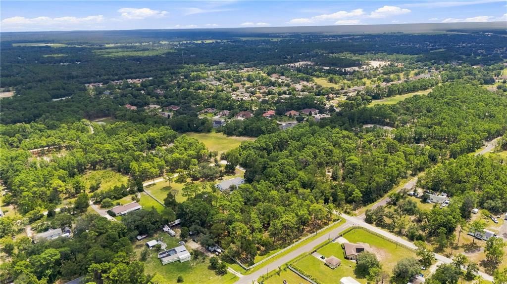 На продажу: $100,000 (1.30 acres)
