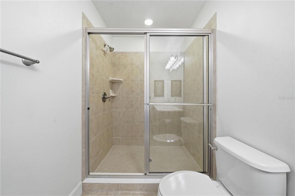 En Venta: $349,900 (2 camas, 3 baños, 1375 Pies cuadrados)
