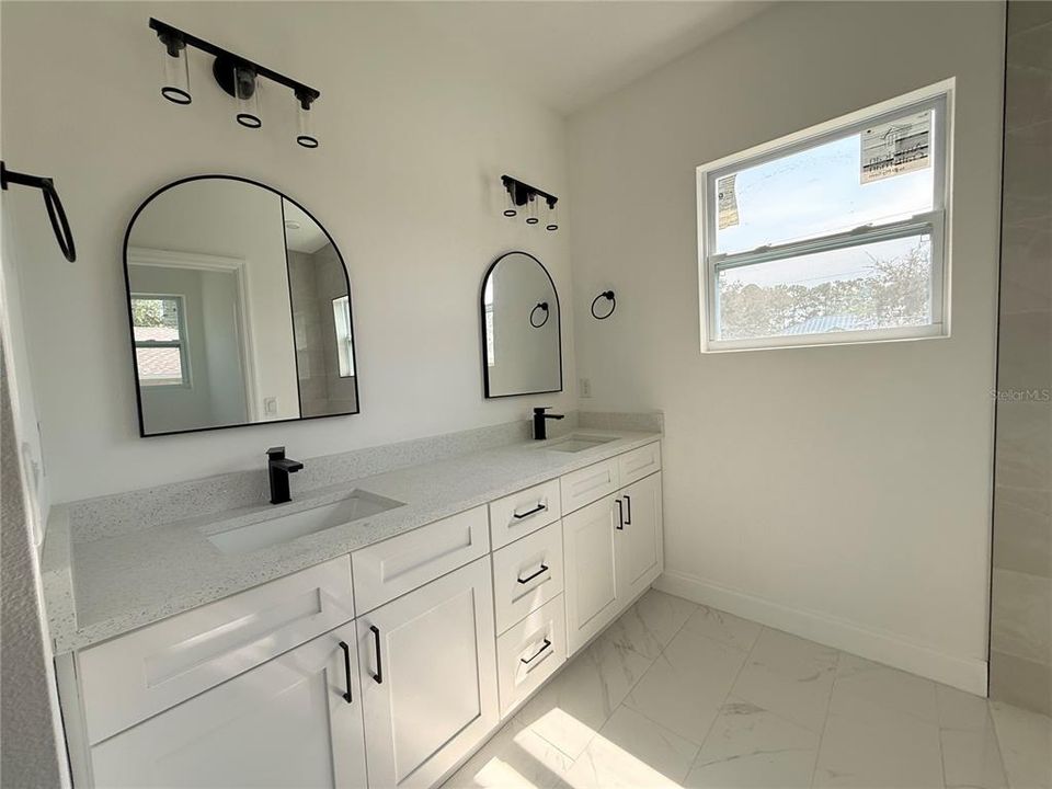 For Sale: $398,000 (3 beds, 2 baths, 1845 Square Feet)