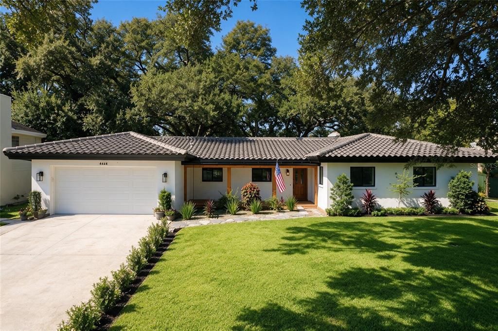 En Venta: $939,000 (4 camas, 3 baños, 2013 Pies cuadrados)
