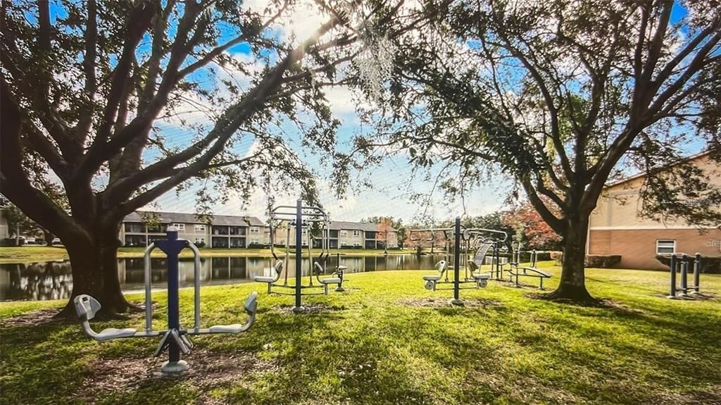 For Rent: $1,600 (2 beds, 2 baths, 905 Square Feet)