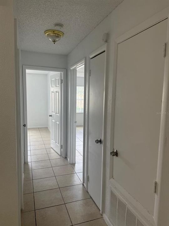 For Rent: $1,600 (2 beds, 2 baths, 905 Square Feet)